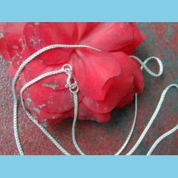 Let Femi Halskde 40 CM