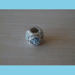 Bacio Round Next Generation Lysebl og Hvid