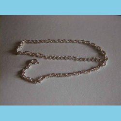 Armb�nd med vedh�ng