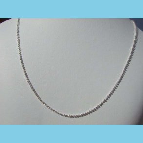 Feminin Perle Halskde 40 CM