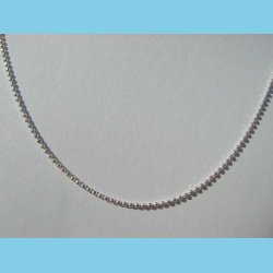 Feminin Perle Halsk�de 40 CM