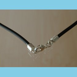 Gummi Halsk�de med s�lv 62 cm
