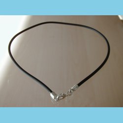 Gummi Halsk�de med s�lv 62 cm