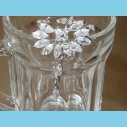 Navlering I Hvidt Flor