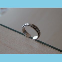 Tring med Flettet Mnster